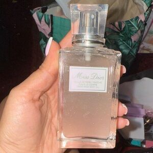 Dior Miss Dior Body Oil Spray